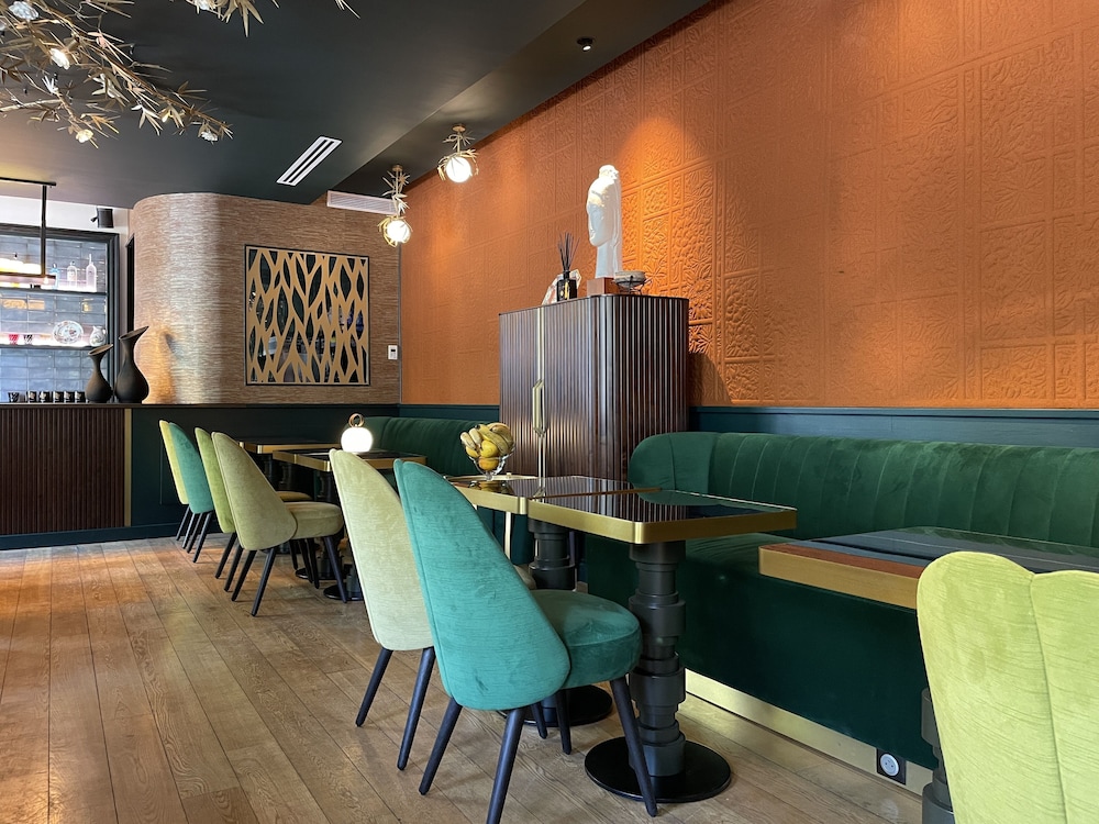 ELSA, Hôtel Paris 3