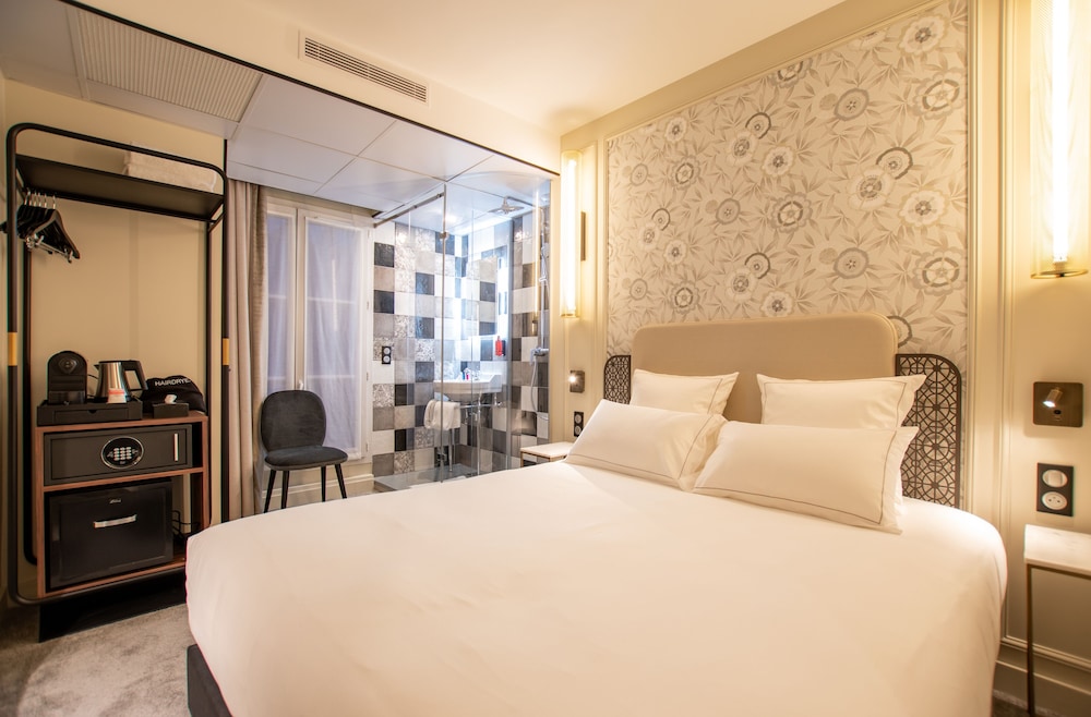 ELSA, Hôtel Paris 24