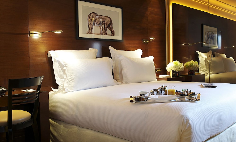 Hotel Montaigne Paris 7
