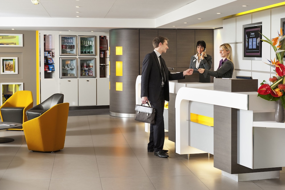 Novotel Paris Rueil Malmaison 3