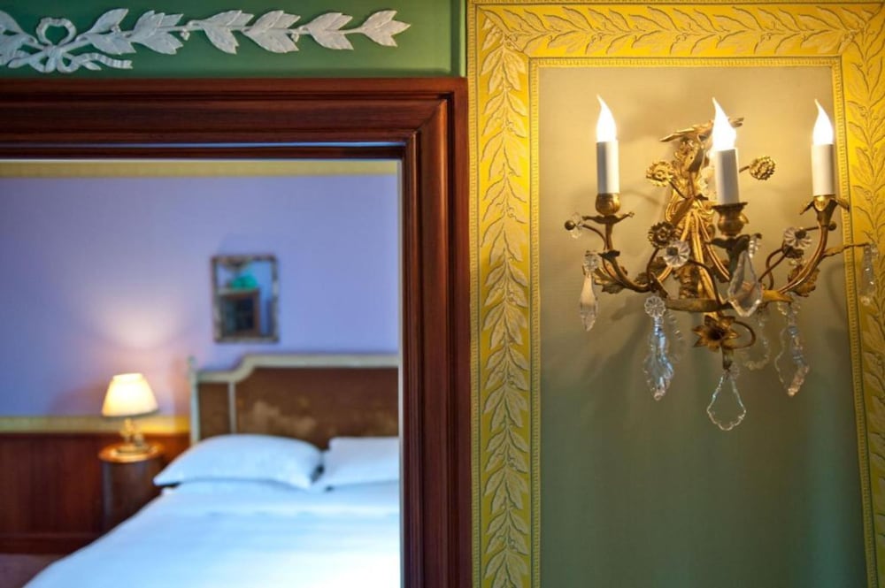 L'Hotel 21