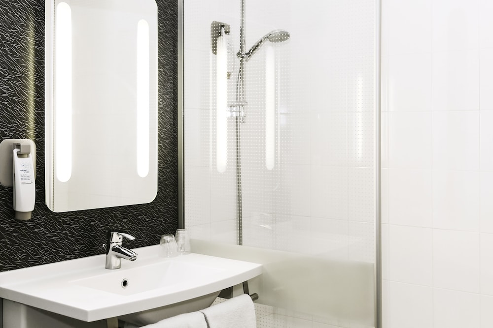 Hôtel ibis Nemours 19