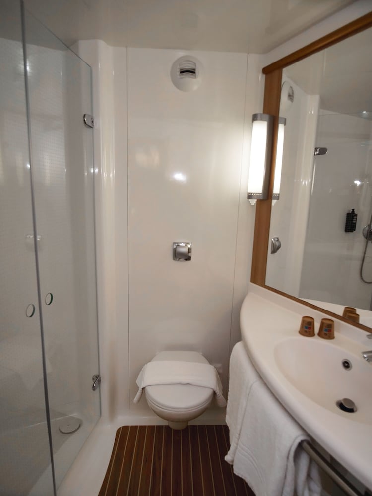 Hôtel ibis Nemours 23