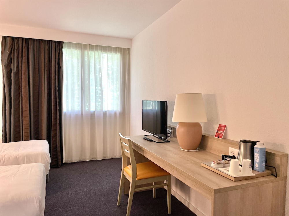 Hotel Kyriad Nemours 19