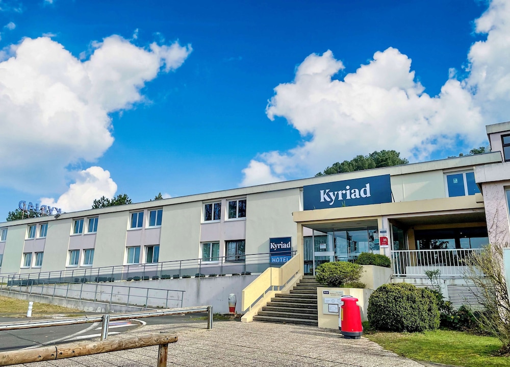 Hotel Kyriad Nemours 1