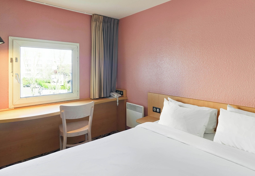 B&B HOTEL Orly Rungis Aéroport 3 étoiles 11