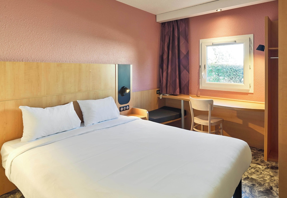 B&B HOTEL Orly Rungis Aéroport 3 étoiles 1