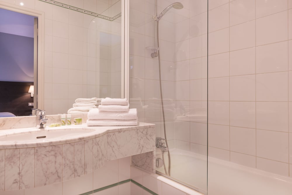 Hôtel des Ecrivains 18