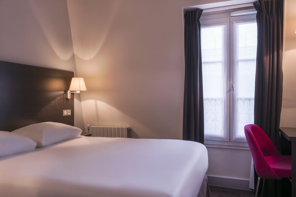 Hôtel des Ecrivains 12