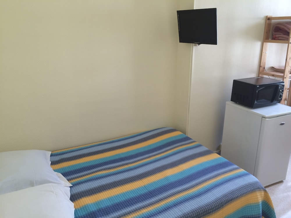 Au Royal Mad Hotel 9