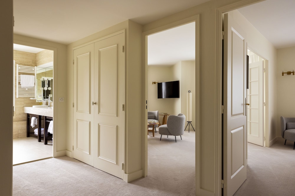 Grand Hôtel Plessis Robinson 24