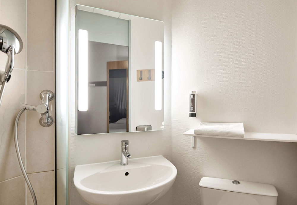 B&B HOTEL Maurepas 20