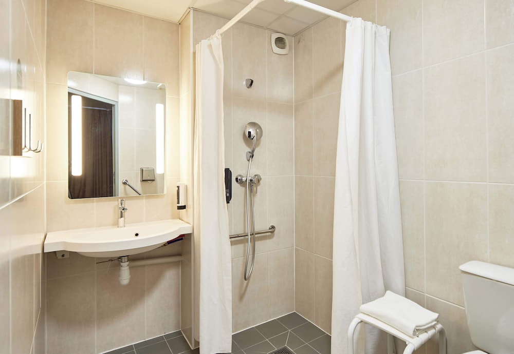 B&B HOTEL Maurepas 19