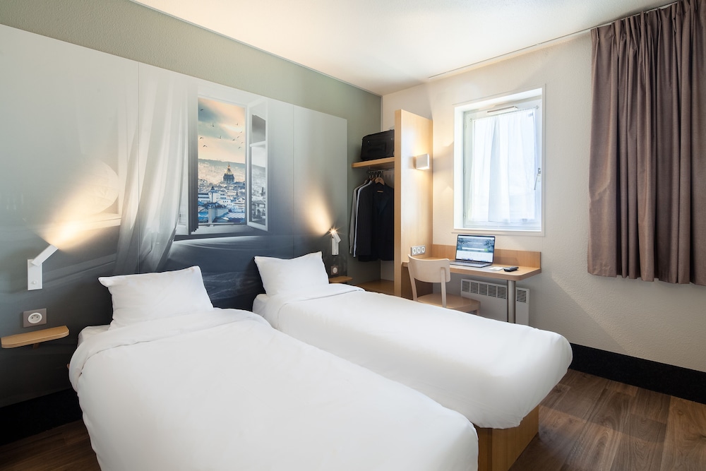 B&B HOTEL Maurepas 9