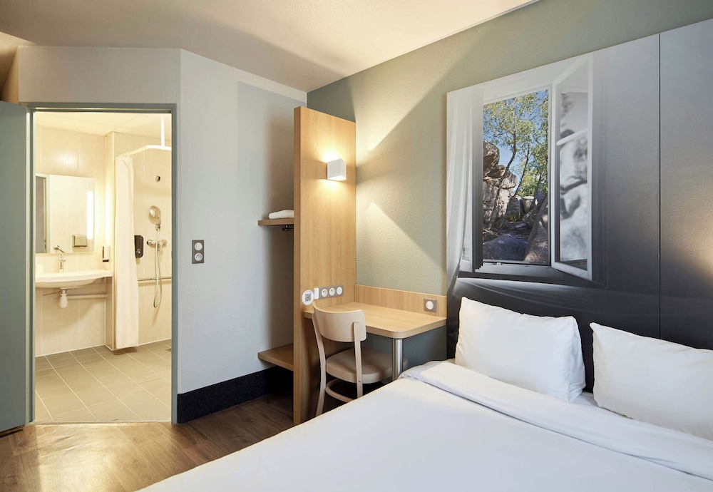 B&B HOTEL Maurepas 13