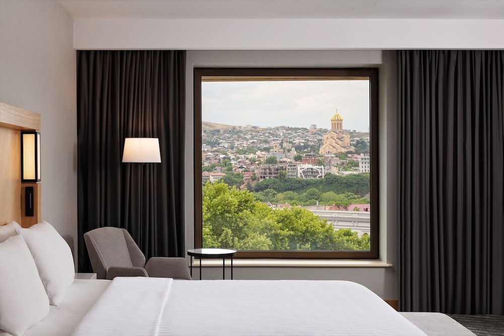 Courtyard by Marriott Tbilisi 13