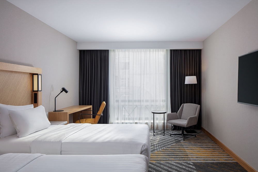 Courtyard by Marriott Tbilisi 10