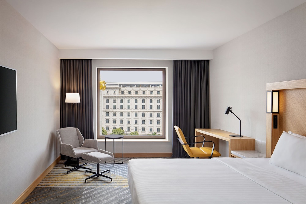 Courtyard by Marriott Tbilisi 8