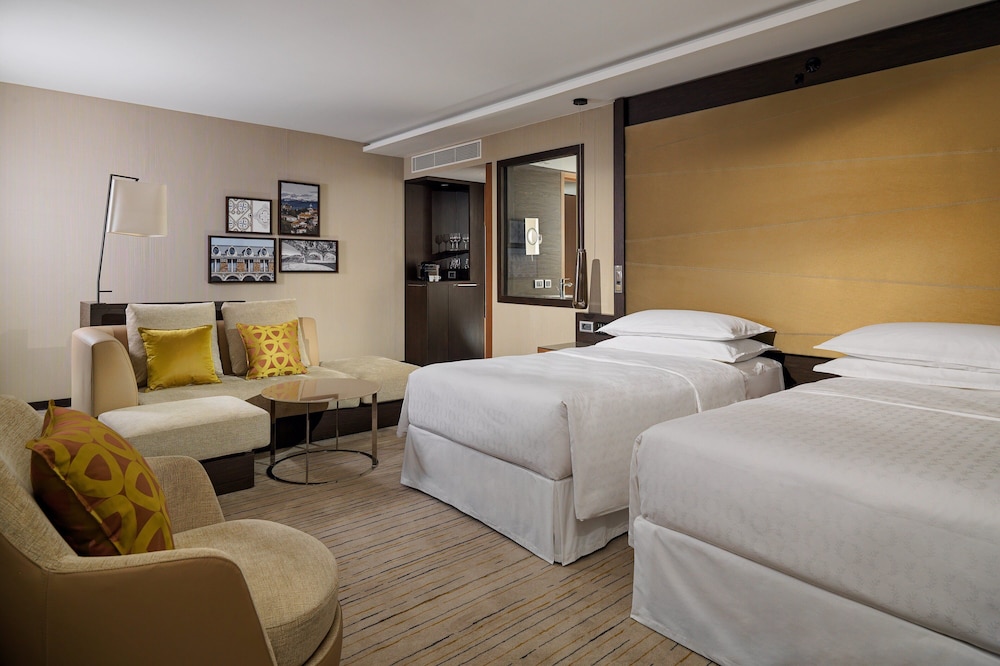 Sheraton Grand Tbilisi Metechi Palace 23