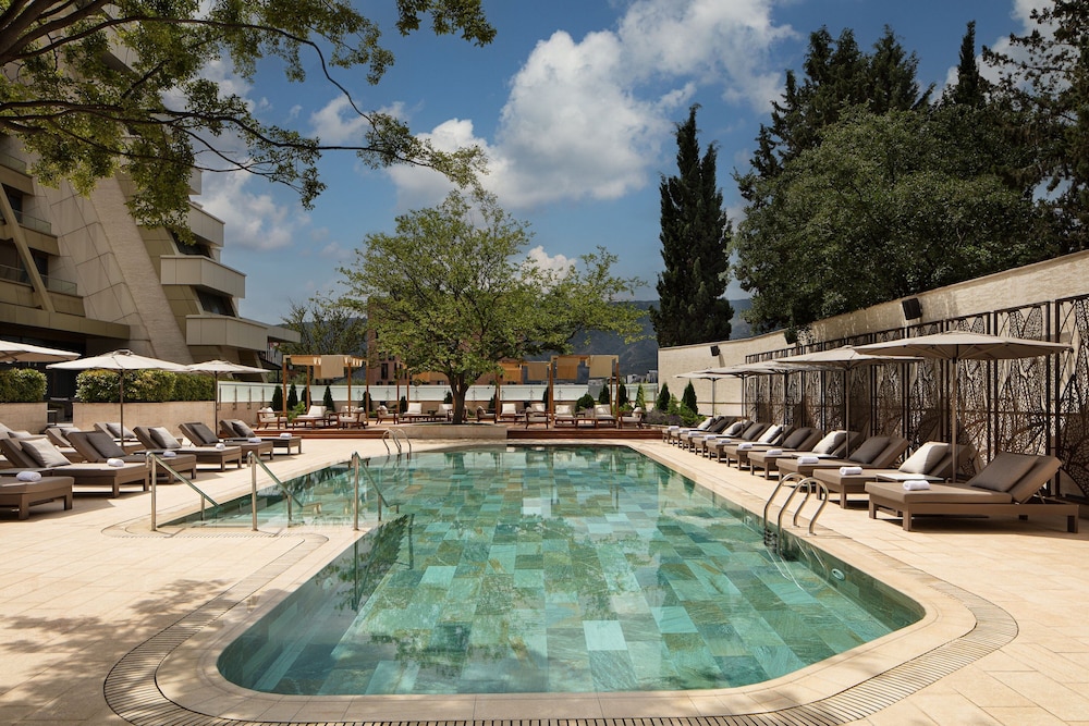 Sheraton Grand Tbilisi Metechi Palace 1