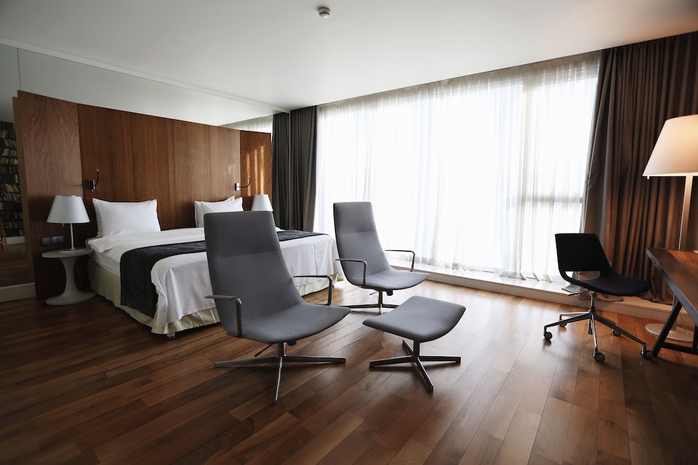 Holiday Inn Tbilisi 3