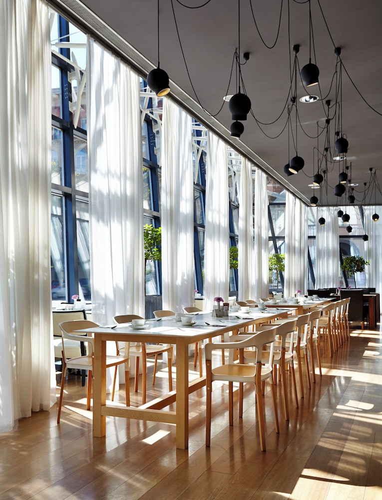 Holiday Inn Tbilisi 24