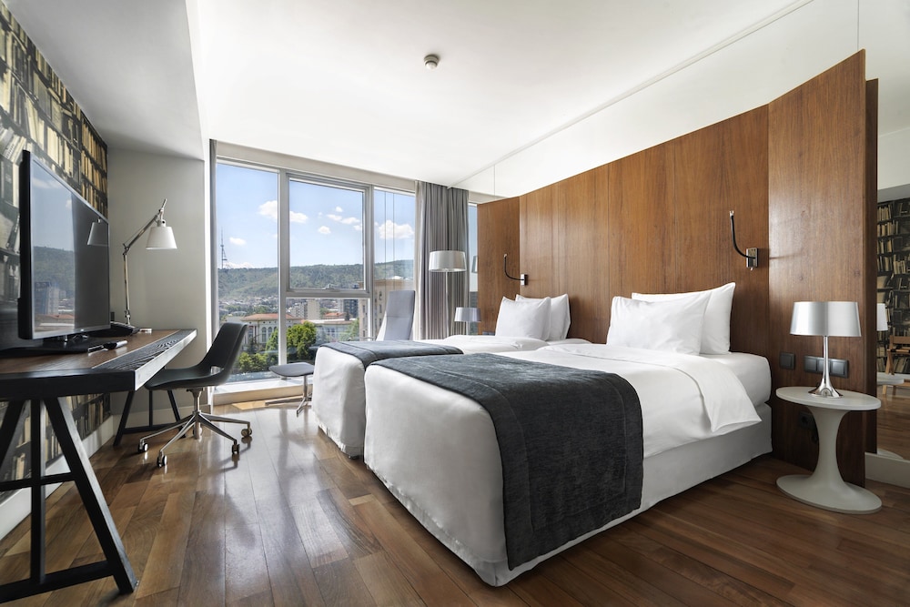 Holiday Inn Tbilisi 6