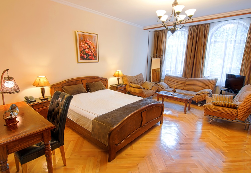 Hotel British House 13