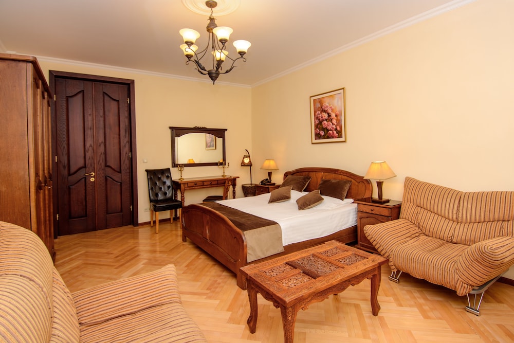 Hotel British House 11