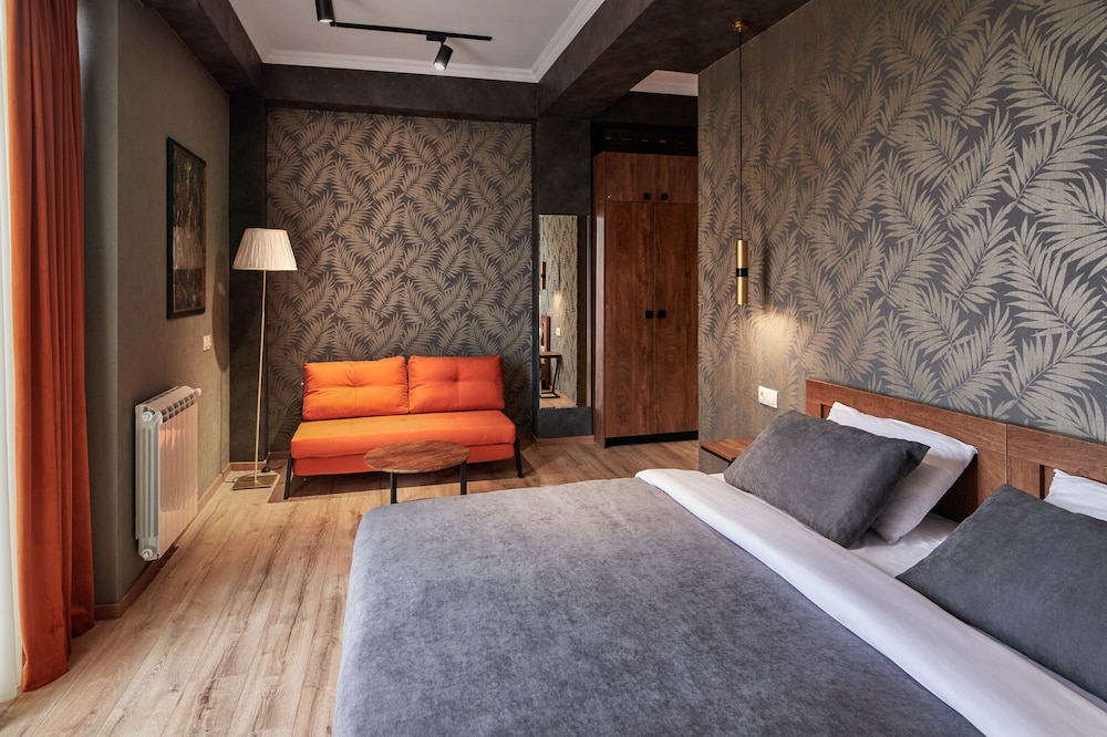 Hotel City 13