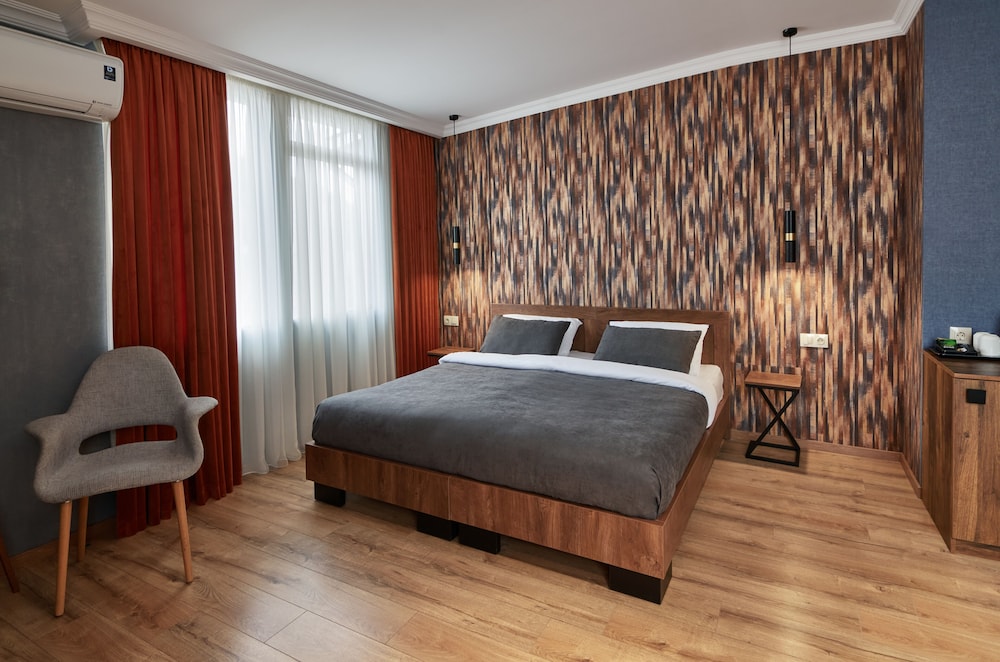 Hotel City 7