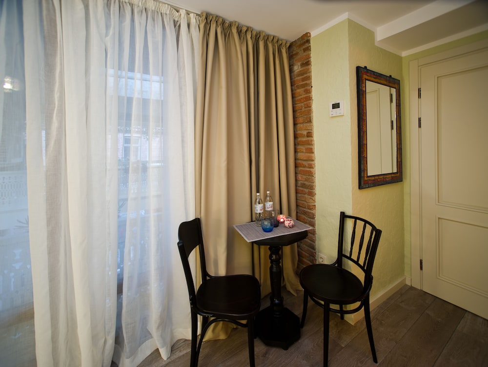 No12 Boutique Hotel 14