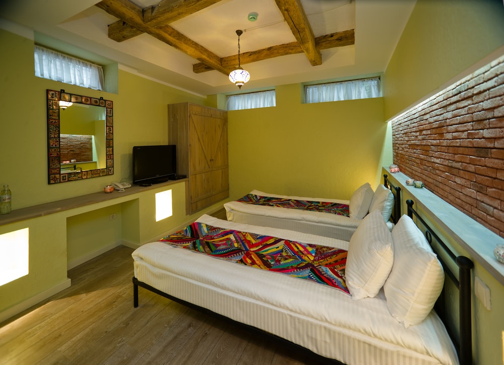 No12 Boutique Hotel 9