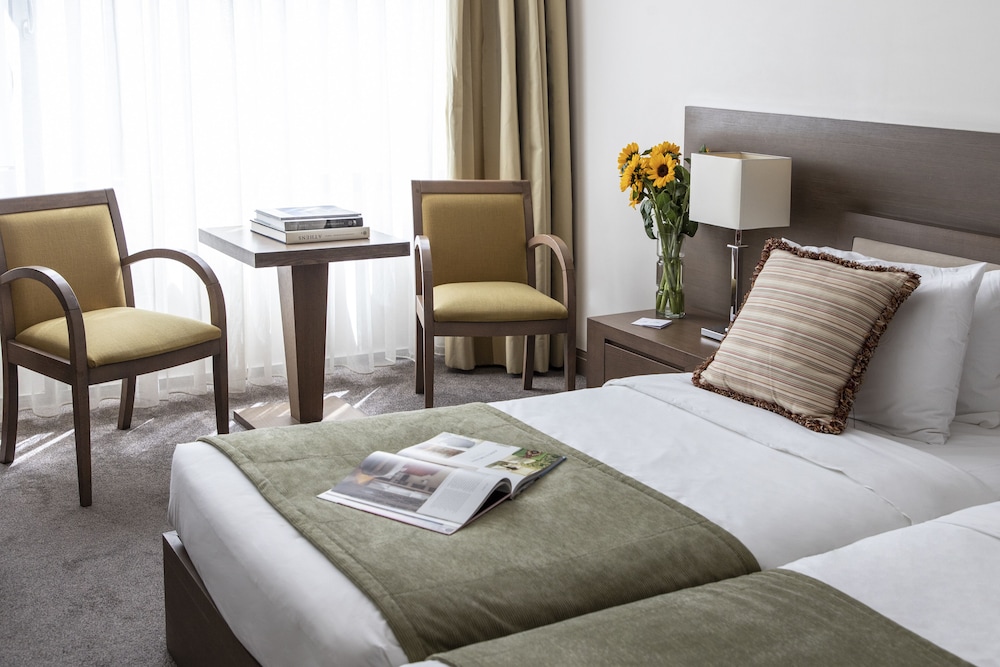 Amalia Hotel Athens 1
