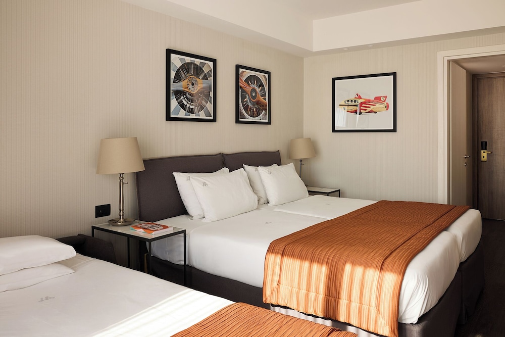 Astor Hotel 14