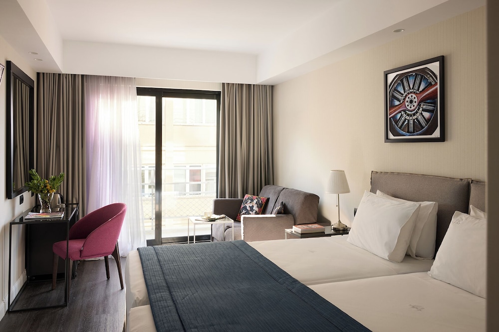 Astor Hotel 21