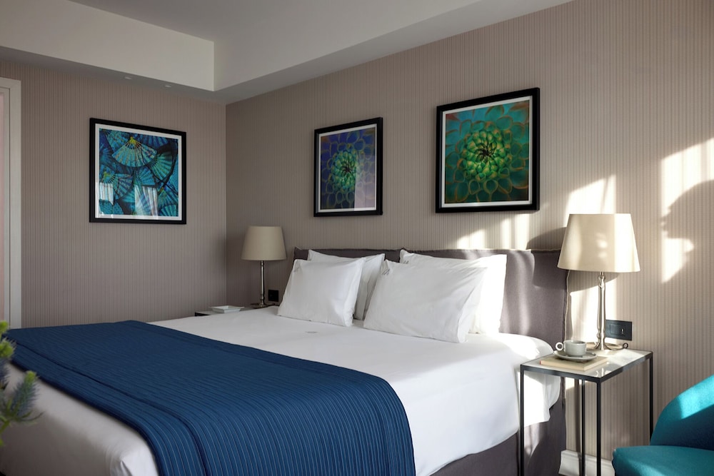 Astor Hotel 13