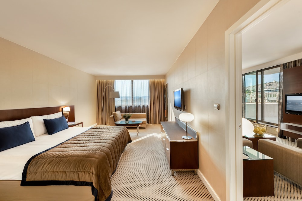 Athenaeum Intercontinental 15