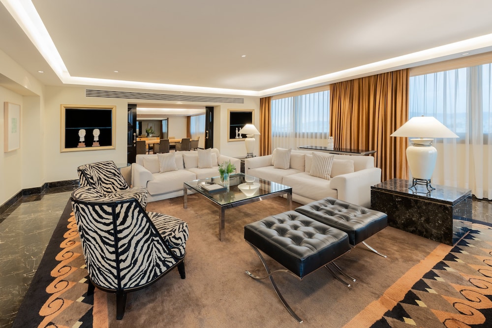 Athenaeum Intercontinental 14