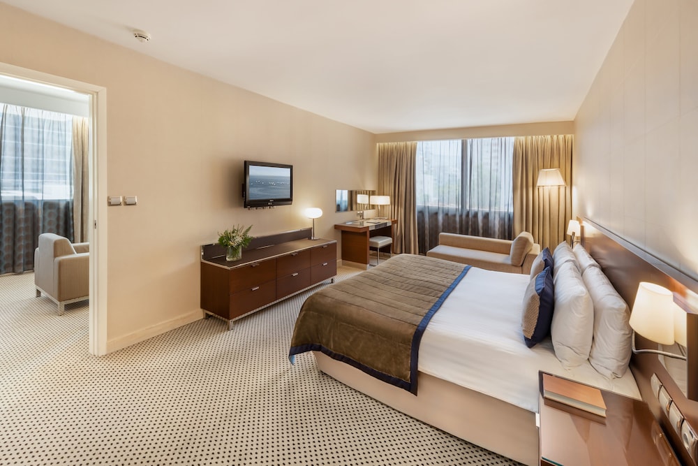 Athenaeum Intercontinental 20