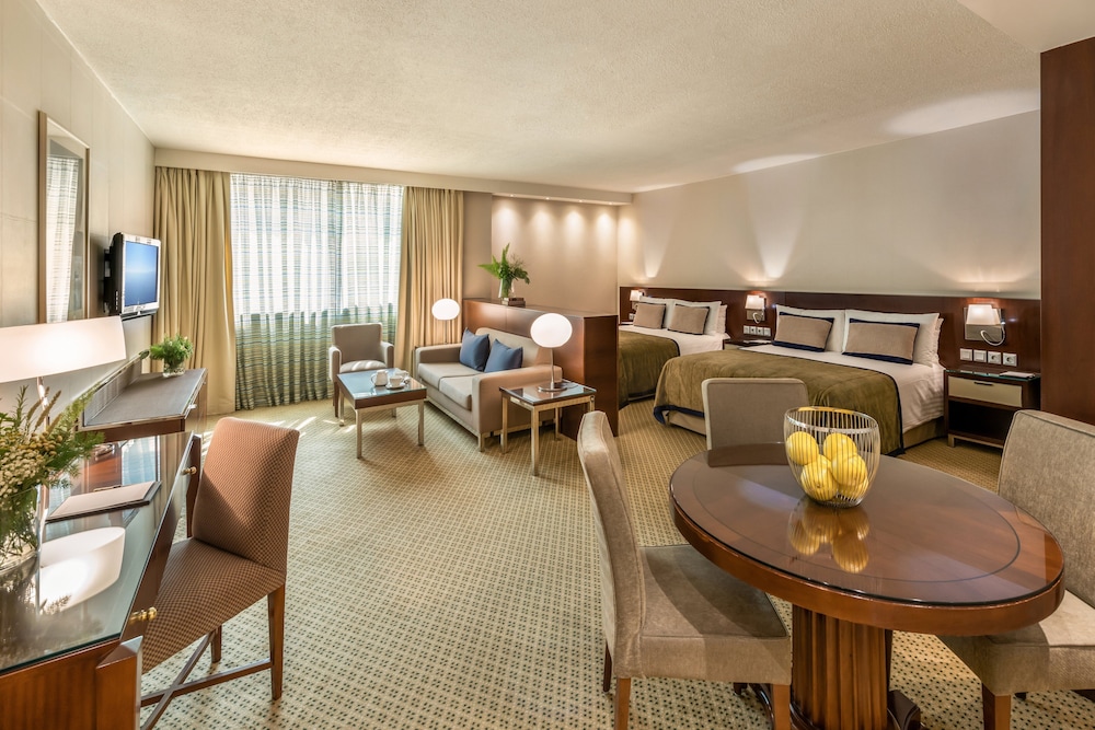 Athenaeum Intercontinental 13