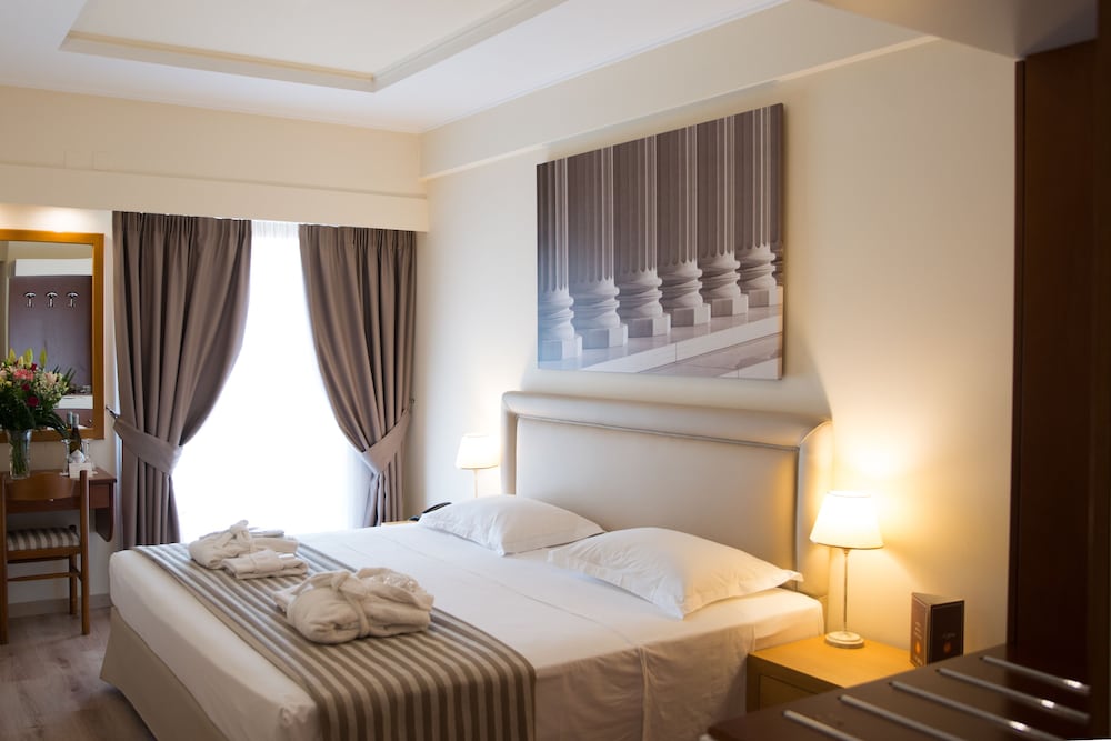 Athens Cypria Hotel 18
