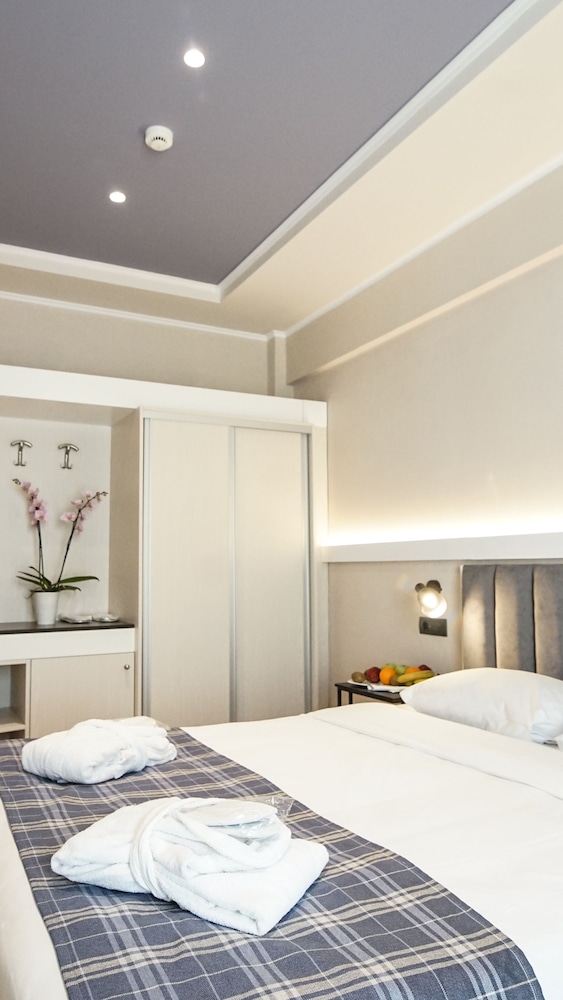 Athens Cypria Hotel 12
