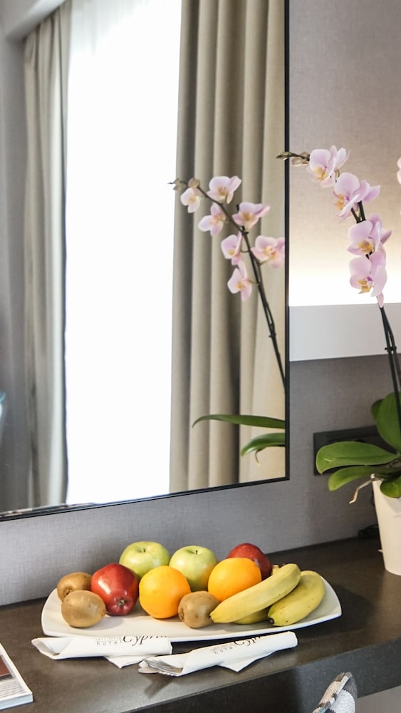 Athens Cypria Hotel 8