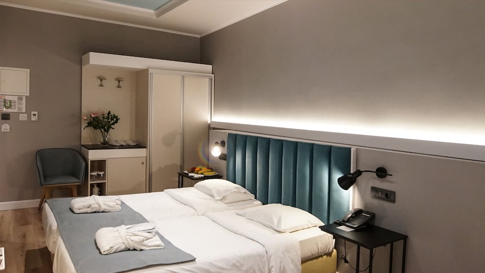 Athens Cypria Hotel 9