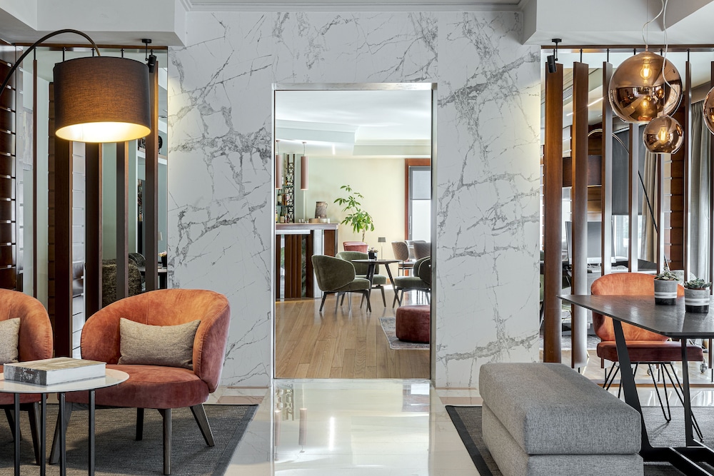Blazer Suites 6