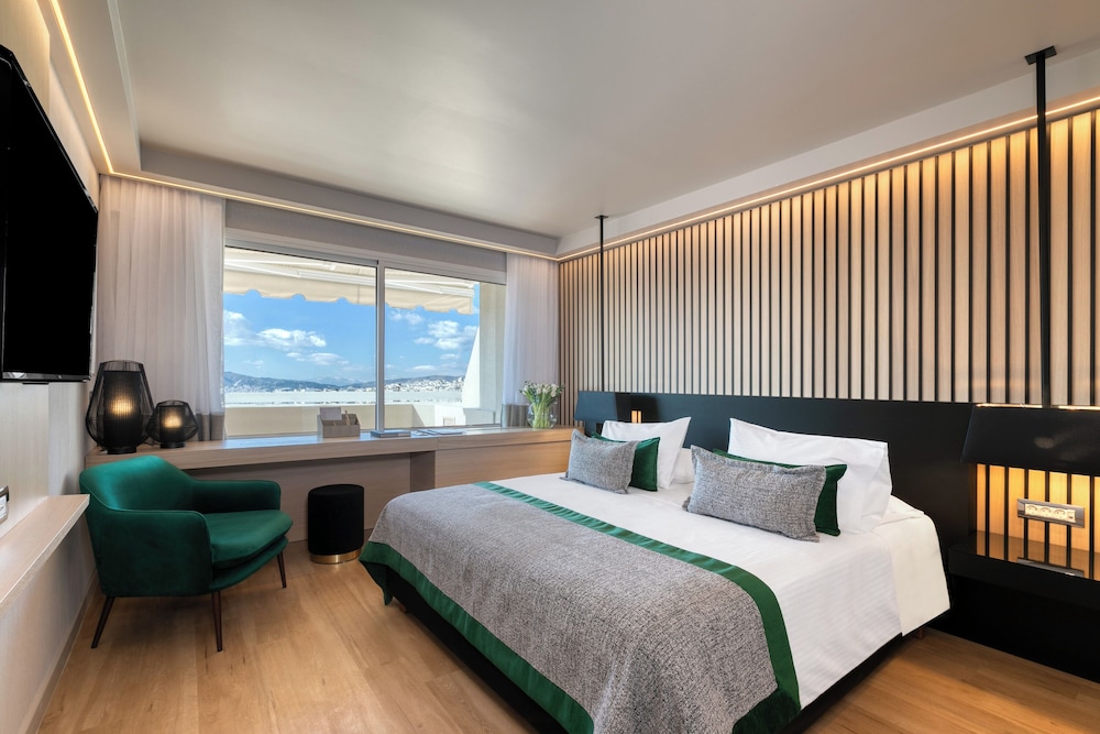 Divani Caravel 24
