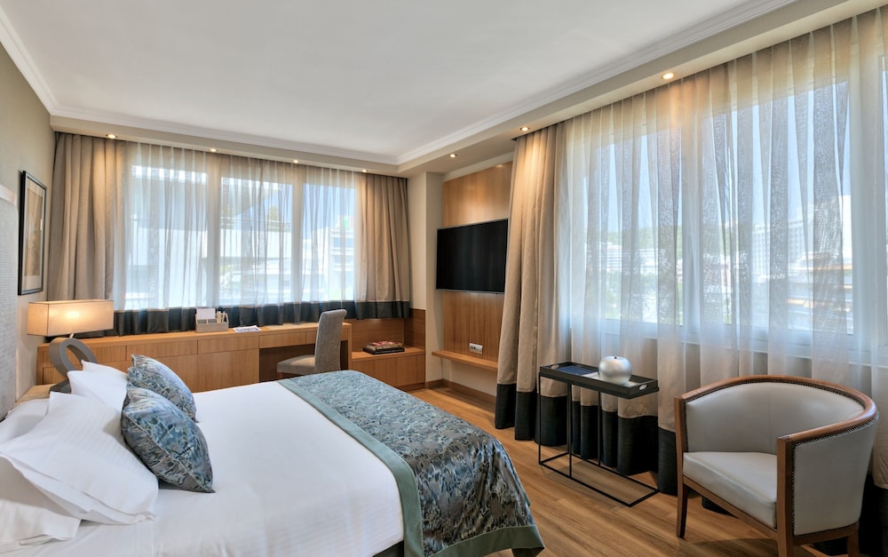 Divani Caravel 19