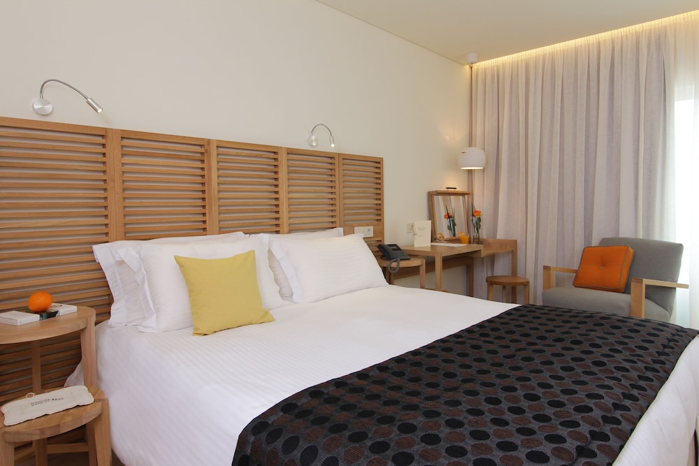 The Golden Age Hotel 4