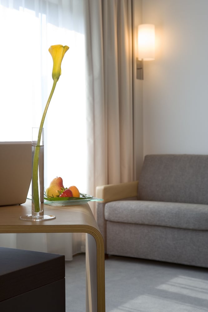 Novotel Athenes 5